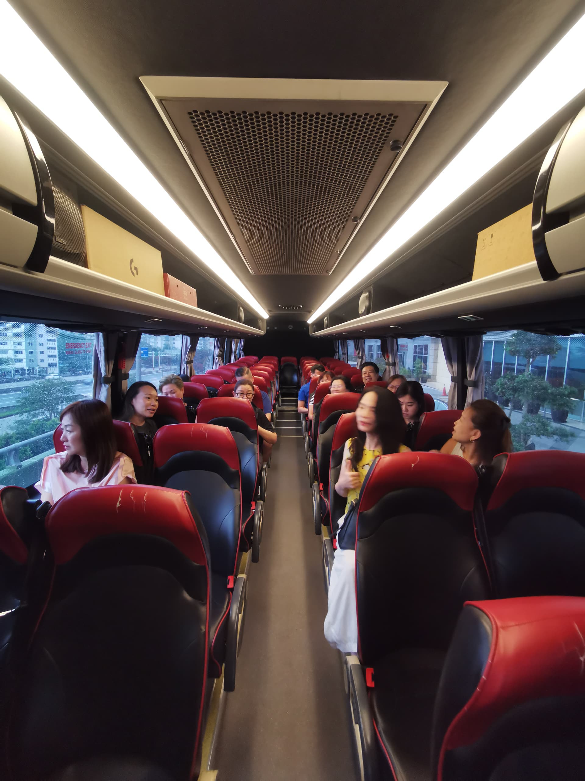 A Smooth Ride Across the Causeway: 2 Big Buses, 2 Days, and a Memorable JB Tour